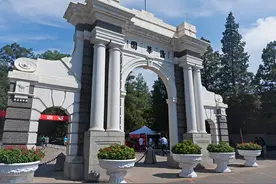 清华大学学生会主席有多牛？学姐透露“潜规则”：与各院长平级图片