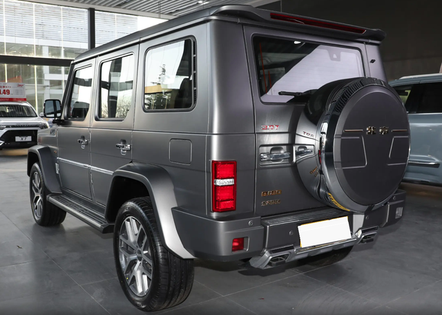 国内版“大G”？高颜值，强悍越野车，2.3T/3.0T，不足30万的BJ80