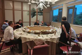 请人喝酒“开场白”不会讲？牢记这3句“行话”，避免闹出笑话图片