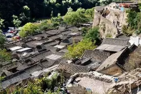 北京深山中的千年古村，村内都是四合院却无人居住，距京城86公里图片