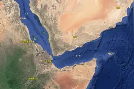 全副武装的海盗抢劫中国振华4号船，最后郁闷道：这是谁打劫谁啊图片