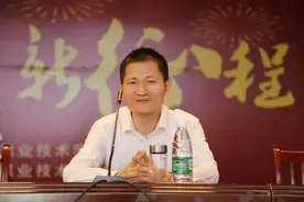 八十年代的老师们，体罚学生很过分，家长为什么不管？图片