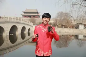 在抖音 莲花落俘获00后图片