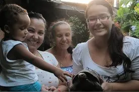 巴西女子家中的乌龟无故不见了，30年后在阁楼找到，还活得好好的图片