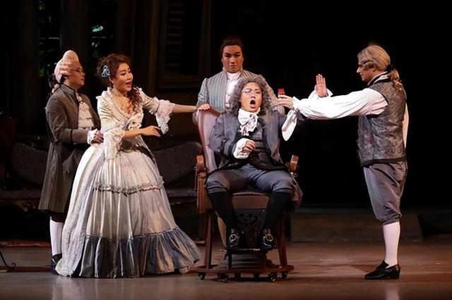 ����ά���ǵ�����ʦ������������۷�֮������ЦҲ�����������