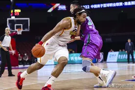 确定离队！CBA超级外援告别老东家，下赛季或加盟北京首钢图片