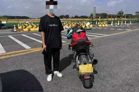 骑摩托车从广东上高速，进入广西却被罚？交警已有明文规定图片