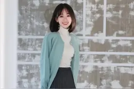 “针织衫+烟管裙”=2023开春最洋气显瘦的打扮，适合30~50岁女人图片