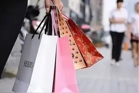 中国比美国多11亿人，为何消费力远不及美国？今年全“露馅”了！图片