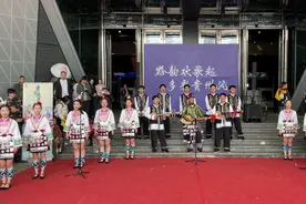 贵旅艺术团亮相越界影城图片