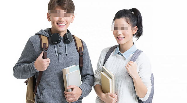 女子在车上与陌生男子发生关系，称：你比我男朋友厉害多了
