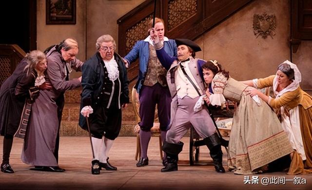 ������ľ���ϲ��硶��ά��������ʦ���еİ����뷴��