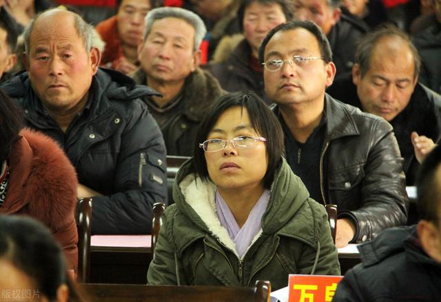 这篇述职报告提纲很美，听完令人回味乍舌，领导同事纷纷收藏