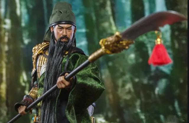 貂蝉被曹操送给关羽后，次日就自尽了，关羽对貂蝉做了什么？