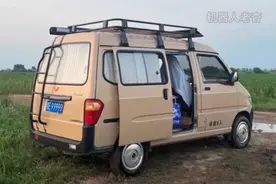 简单小床车，五菱之光改装露营车旅行，微型面包打造旅居车自驾游图片