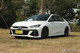 新车 | 领克03+同级，13.8万元起/2.0T+8AT，广汽传祺影豹R上市图片