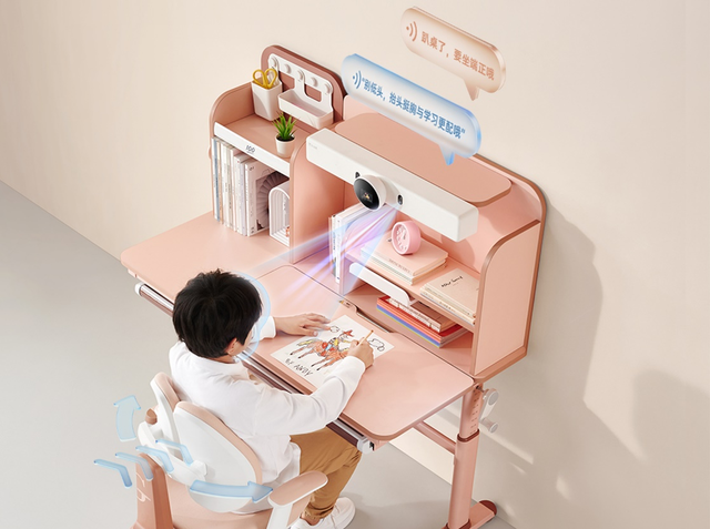 作业帮进入书桌领域 首创AI学习桌 四个月跻身天猫书桌前四