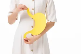 想要胃好晚上别再吃吃吃，看完不同食物的消化时间就懂了图片