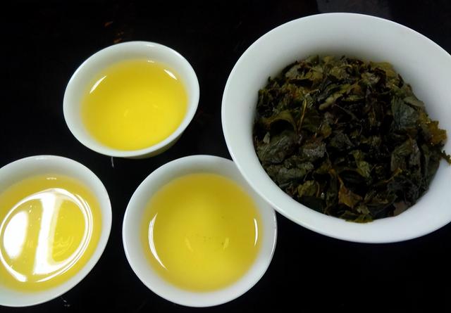 寒冬选茶不易，乱喝吃亏！这3款茶是很多人喝茶的首选，温和好喝