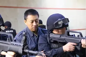 中国保镖第一人，1小时佣金4000美元，25年都未出现失手情况图片