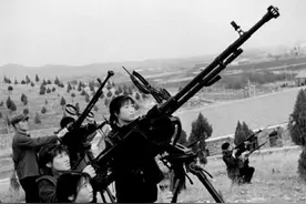 我国全民皆兵有多可怕？一个县拉起两千多个连，连医院都有高射炮图片