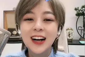 歌手小白牙，你喜欢她吗图片