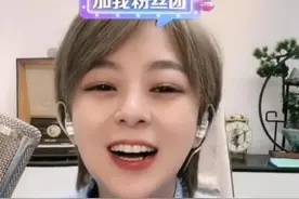 歌手小白牙，你喜欢她吗图片