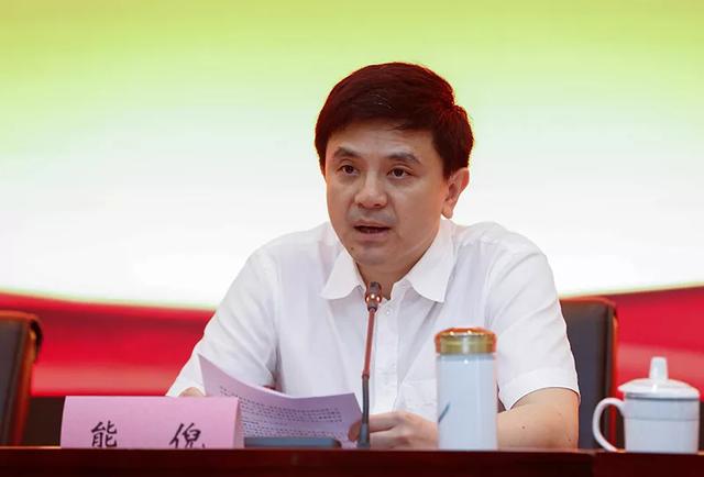 奥运冠军熊倪，拟升正厅