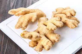 晚吃姜，似砒霜？经常吃生姜，对身体有利还是有弊？告诉你真相图片