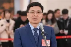 被雷军带火，却痛失本名的海尔老总，原来是这样的“狠人”图片
