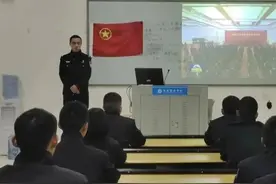 警校生活非常简单，非常枯燥，如果你不喜欢，千万不要报考警校图片