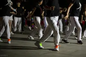 为什么广东大妈比较少跳广场舞？图片