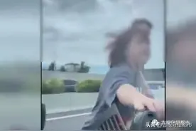 违法超车未果，女子高速打砸后车图片