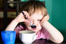 常喝牛奶和不常喝的人，差别有多大？不注意2点，相当于“白喝”图片