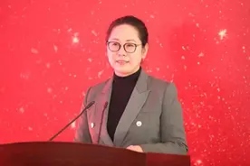 天津女首富又捐款了，这次为天津抗疫捐了5百万，曾为武汉捐1亿图片