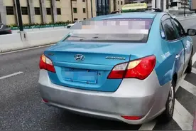 《部分出租车尾部标识有错字》后续，大同交通部门：将督促尽快处理图片