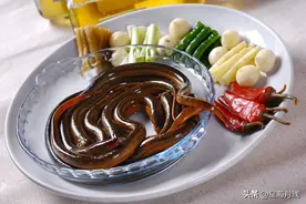 黄鳝是雌雄同体的生物？图片