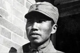 左权、叶挺如果没有牺牲，活到1955年，他们能评上元帅吗？图片