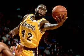 常规赛喜欢“装死”的5大巨星，鲨鱼划水，巴特勒季后赛发力图片