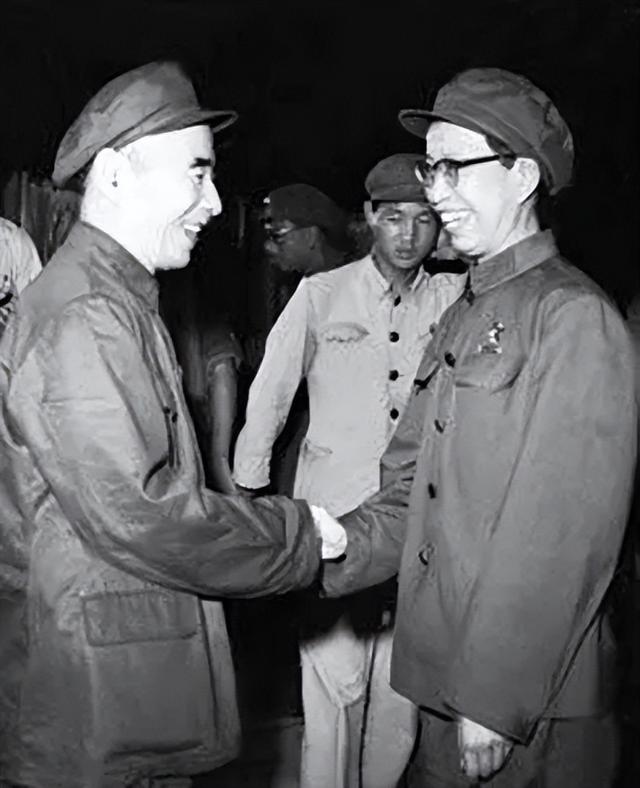 1976年，王洪文秘书突然发现不对劲，火速申请调离：这人要完蛋了