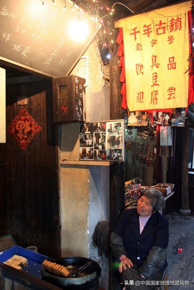 在中国，为什么北方的臭豆腐一枝独秀，南方的臭豆腐百花齐放？