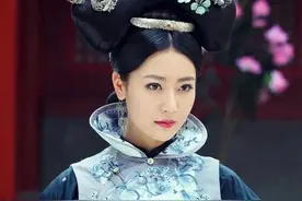 宫锁珠帘：都是嫔位，为何云嫔穿的花枝招展，婉嫔却穿得那么难看图片