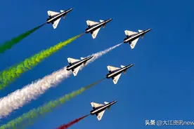 祝贺！芜湖8位学子被录取为飞行学员图片