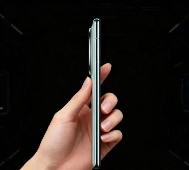 华为2025终极王炸前瞻！eSIM手机最薄Mate全能折叠屏，绝活太多了