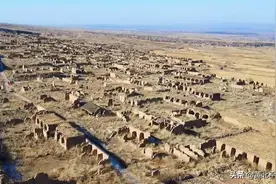 山西省大同市阳高县友宰镇废弃的村庄，20年前的一场灾难成为废墟图片