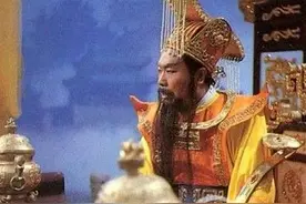 玉帝能调动十万天兵天将，为何调不动二郎神的1200名草头神图片