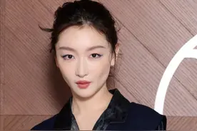 巴黎时装周第三波：杨幂Lisa有韵味，周冬雨变美，全智贤巨星气场图片