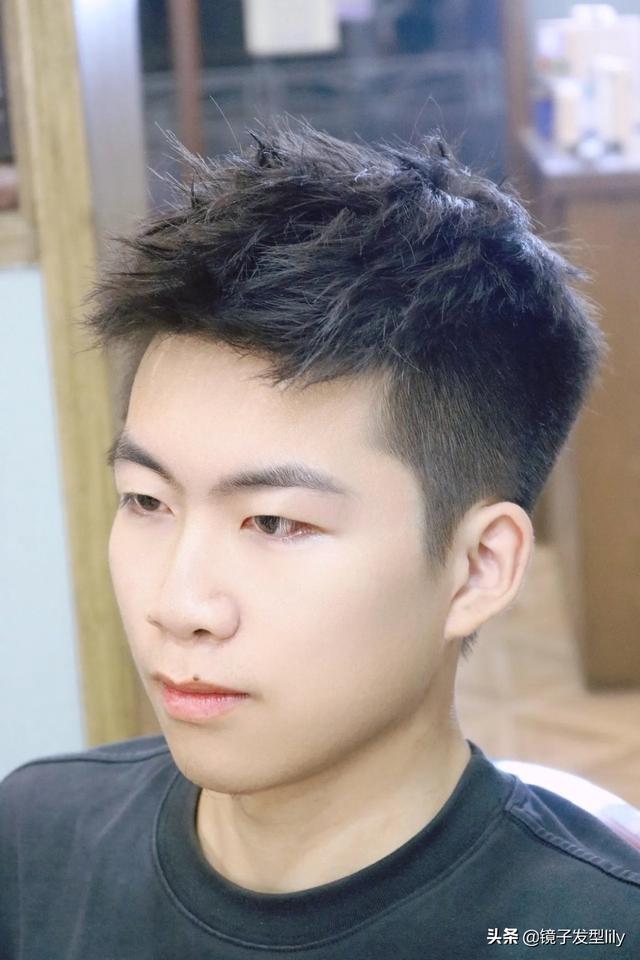 2022过年男发怎么剪?看看这15款,周边光前刺头短碎发任你挑