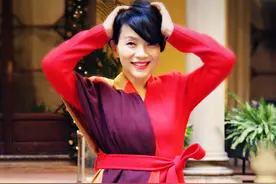陈明：从拖拉机厂女工到著名歌手，事业和亲情背后的泪与痛图片