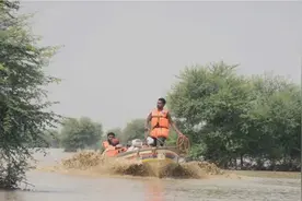 巴基斯坦宣布紧急状态，超数千人伤亡，中方伸出援手，运-20出动图片